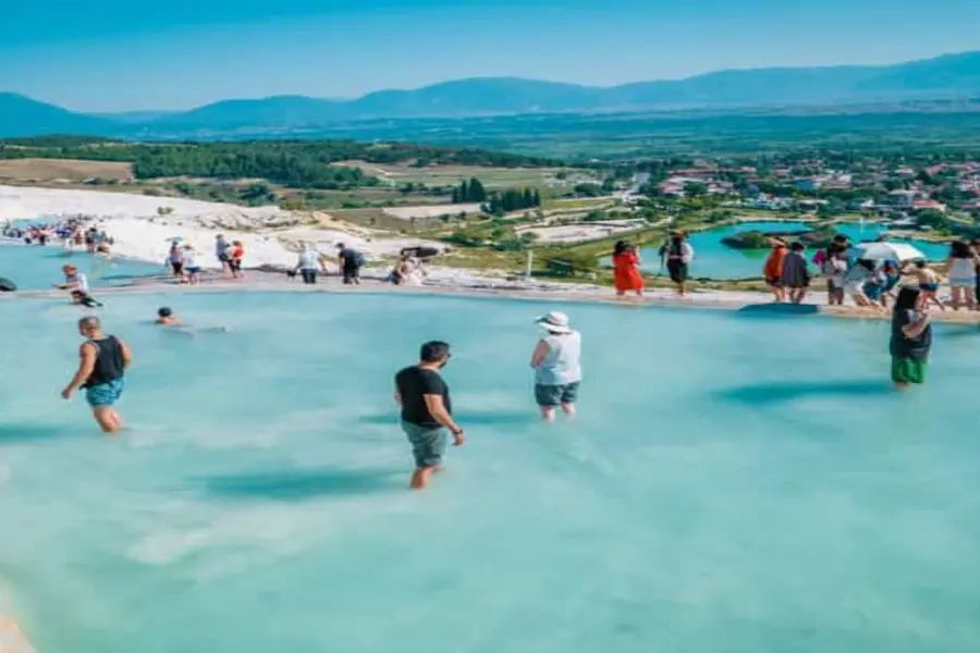 From Alanya: Pamukkale and Hierapolis Day Trip with Lunch